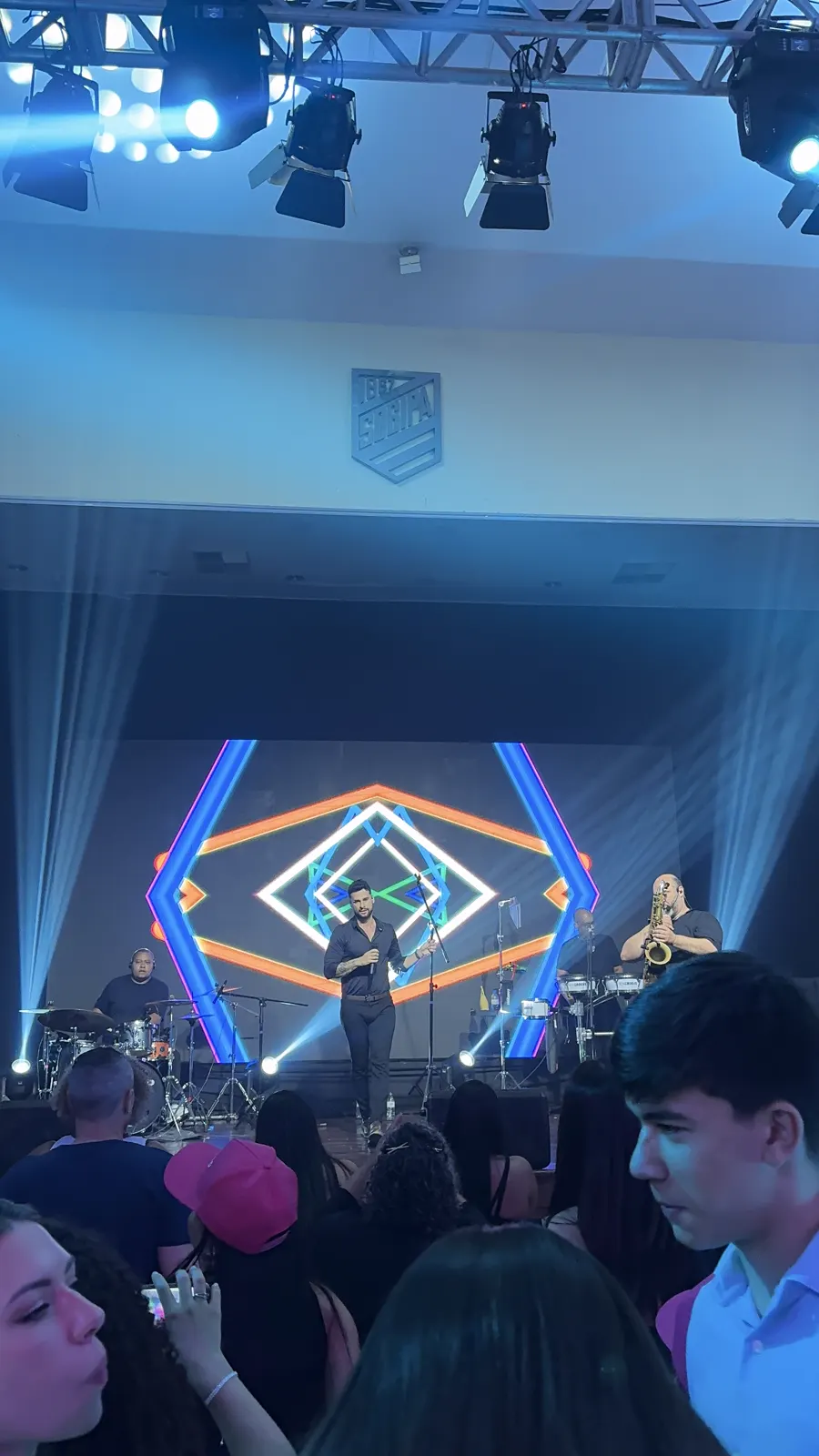 Formatura com a Baile da Show no palco de LED